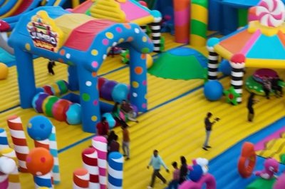 巴基斯坦的充氣城堡正式被稱為世界上最大的充氣城堡